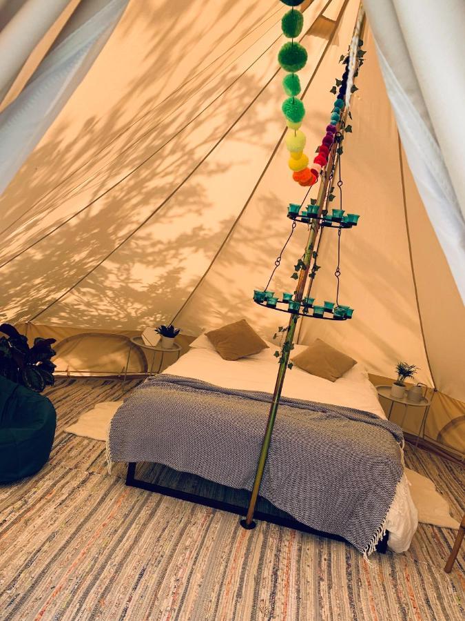 Bowhayes Farm - & Glamping - Bell Tents - Cider Orchard Luxury tent Venn Ottery